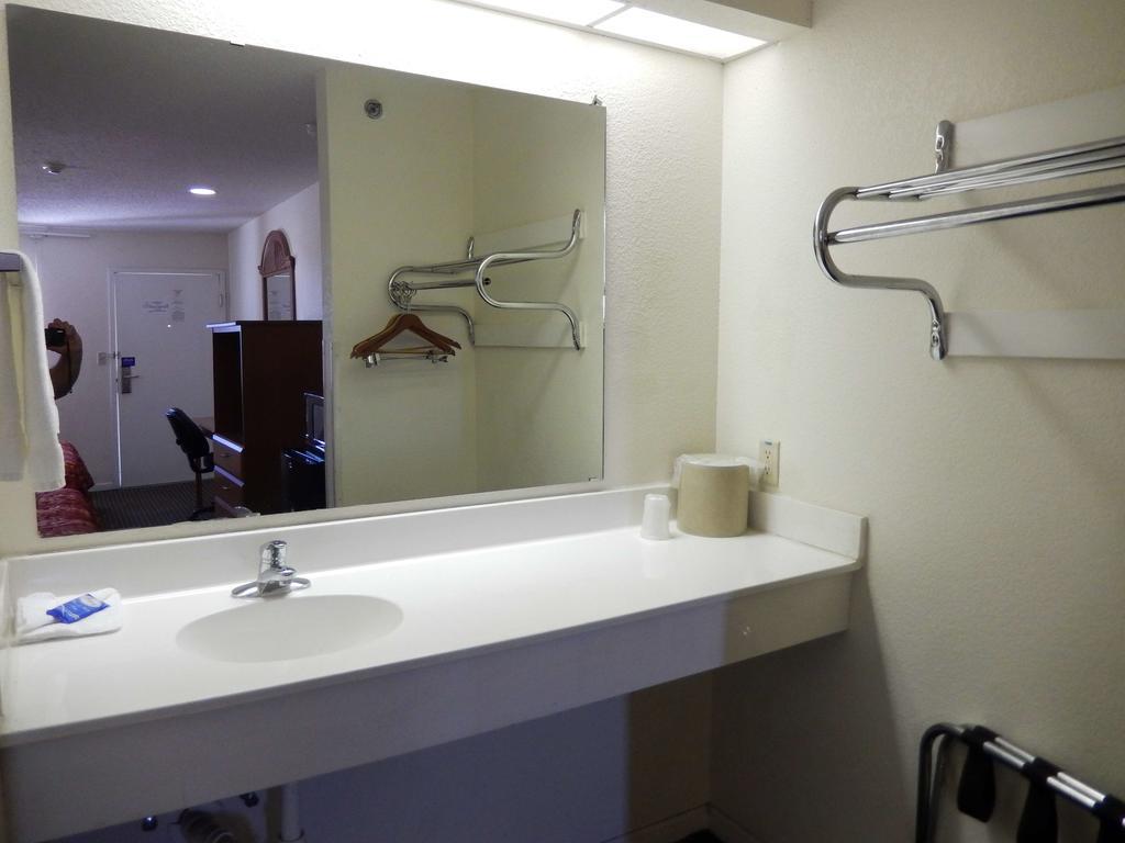 Motel 6-Azle, Tx Luaran gambar