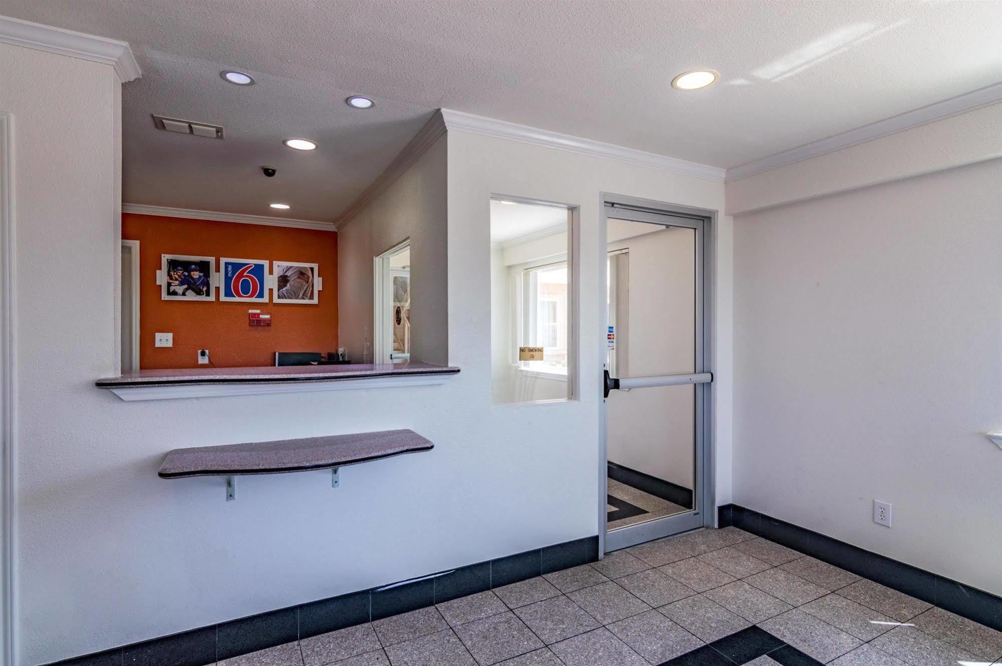 Motel 6-Azle, Tx Luaran gambar