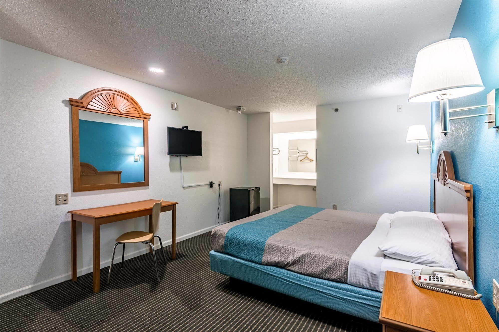 Motel 6-Azle, Tx Luaran gambar