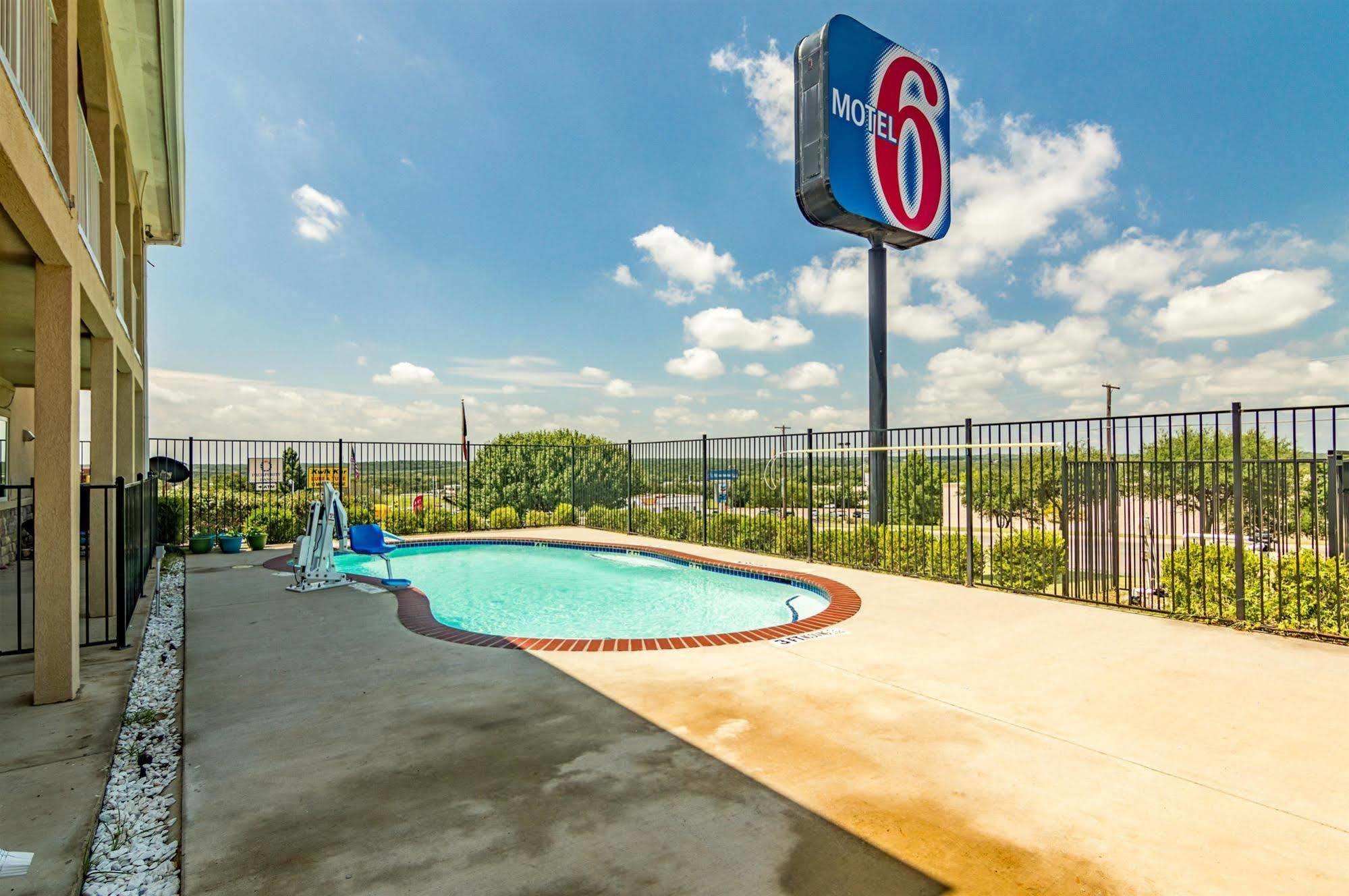 Motel 6-Azle, Tx Luaran gambar